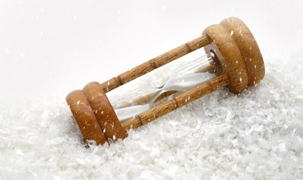 衣替えの際にクリーニングカバーを外すべき理由とは？