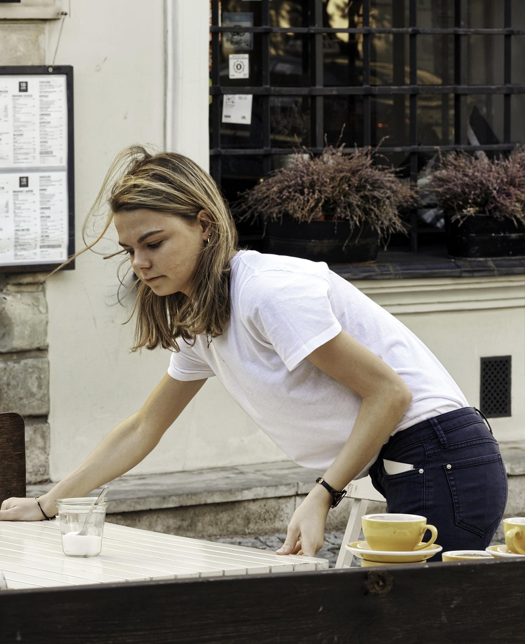 Tシャツの収納やクリーニングを出すタイミングはいつがベスト？