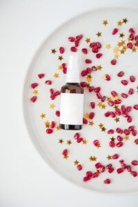 除湿剤を使った衣替えの収納における湿気対策は？