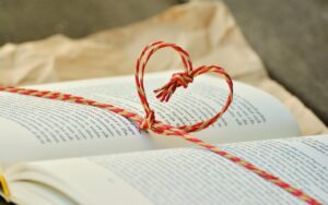 衣替えの収納を効率よく行う順番は？
